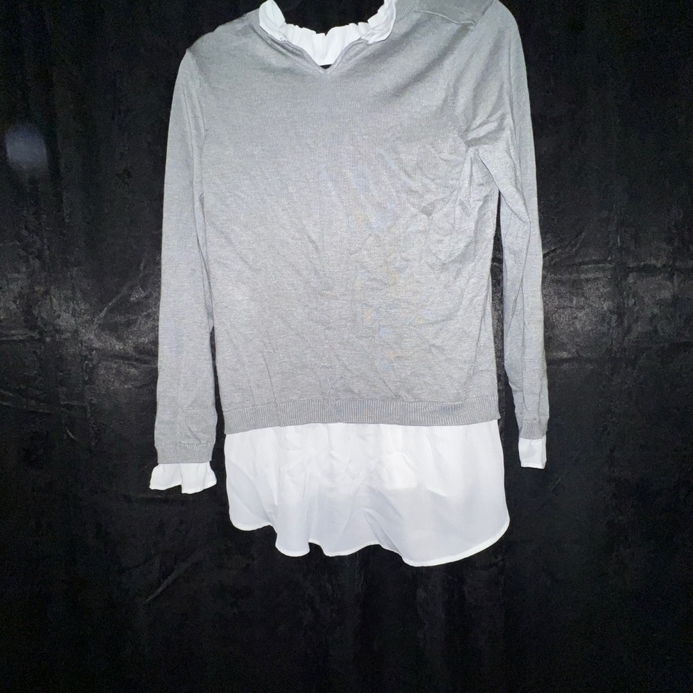 Adrianna Papell Gray and White Ruffled Top